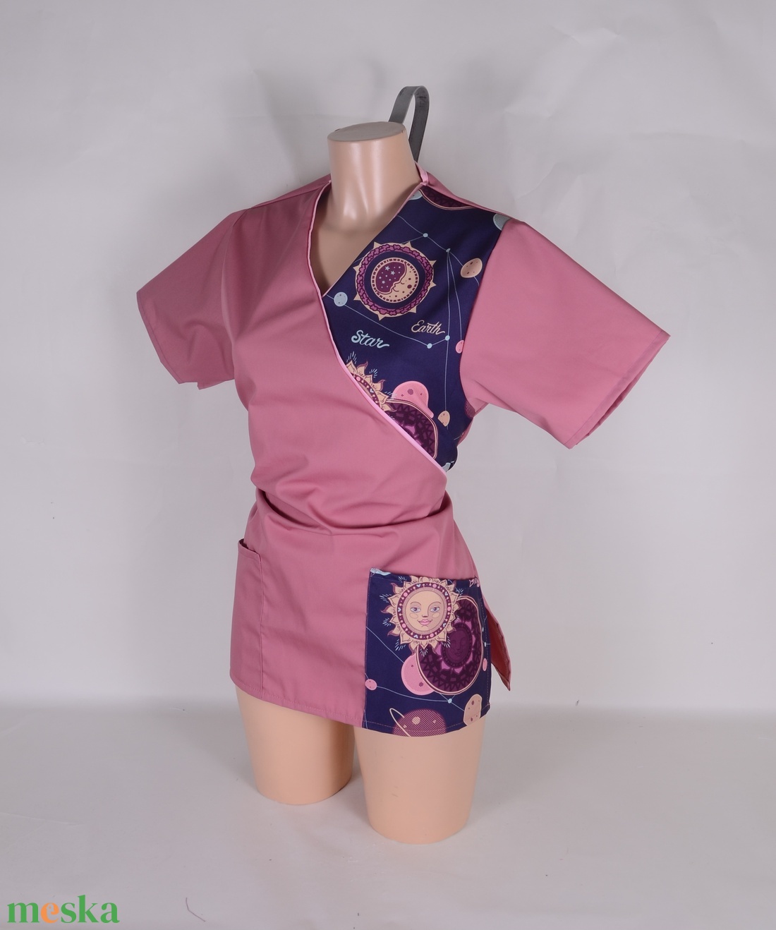 S Csillagászat mintás tunika egészségügyi/óvónői/szépségipari munkaruha - ruha & divat - munkaruha - Meska.hu