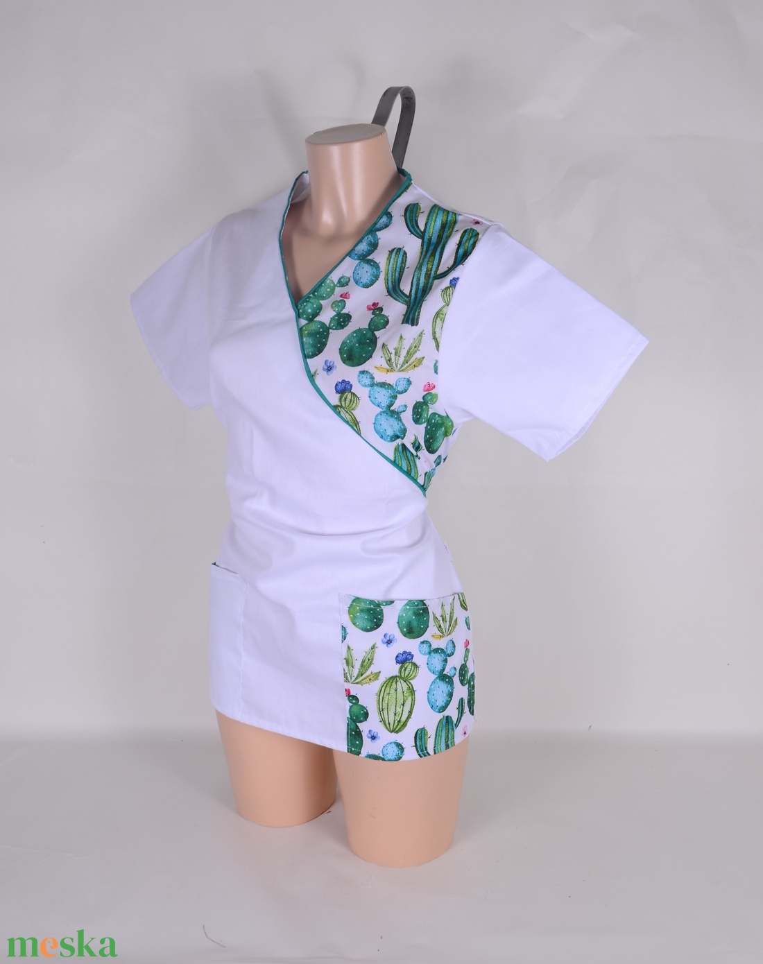 L Kaktusz mintás tunika egészségügyi/óvónői/szépségipari munkaruha - ruha & divat - munkaruha - Meska.hu