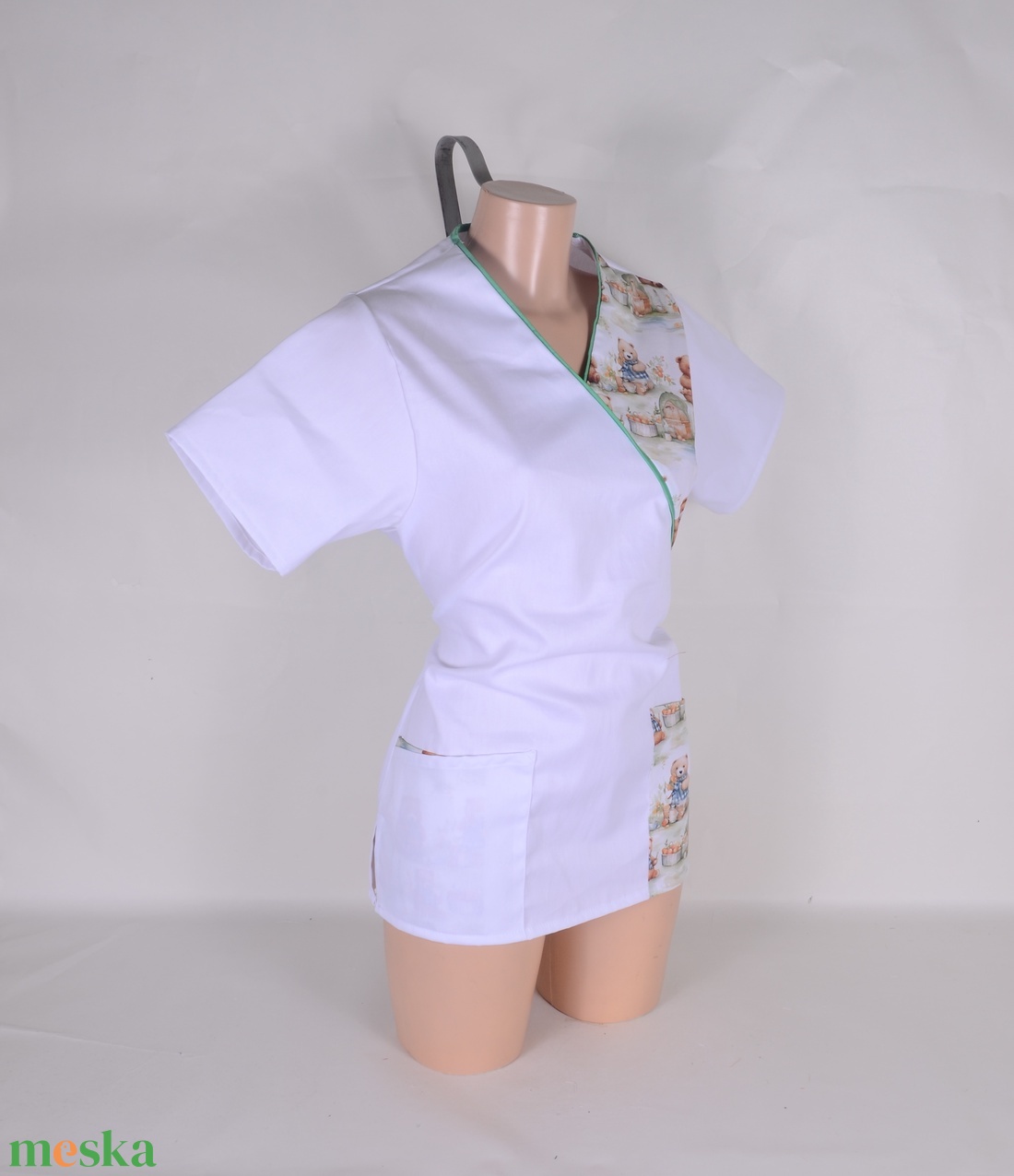 S mackó mintás tunika egészségügyi/óvónői/szépségipari munkaruha - ruha & divat - munkaruha - Meska.hu