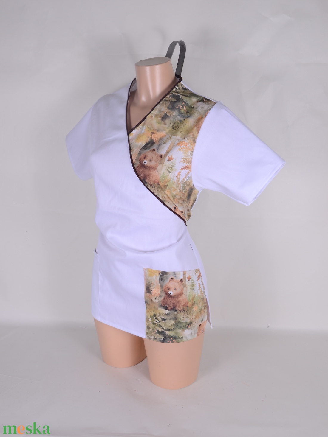 Medve egészségügyi/óvónői/szépségipari munkaruha tunika és/vagy nadrág - ruha & divat - munkaruha - Meska.hu