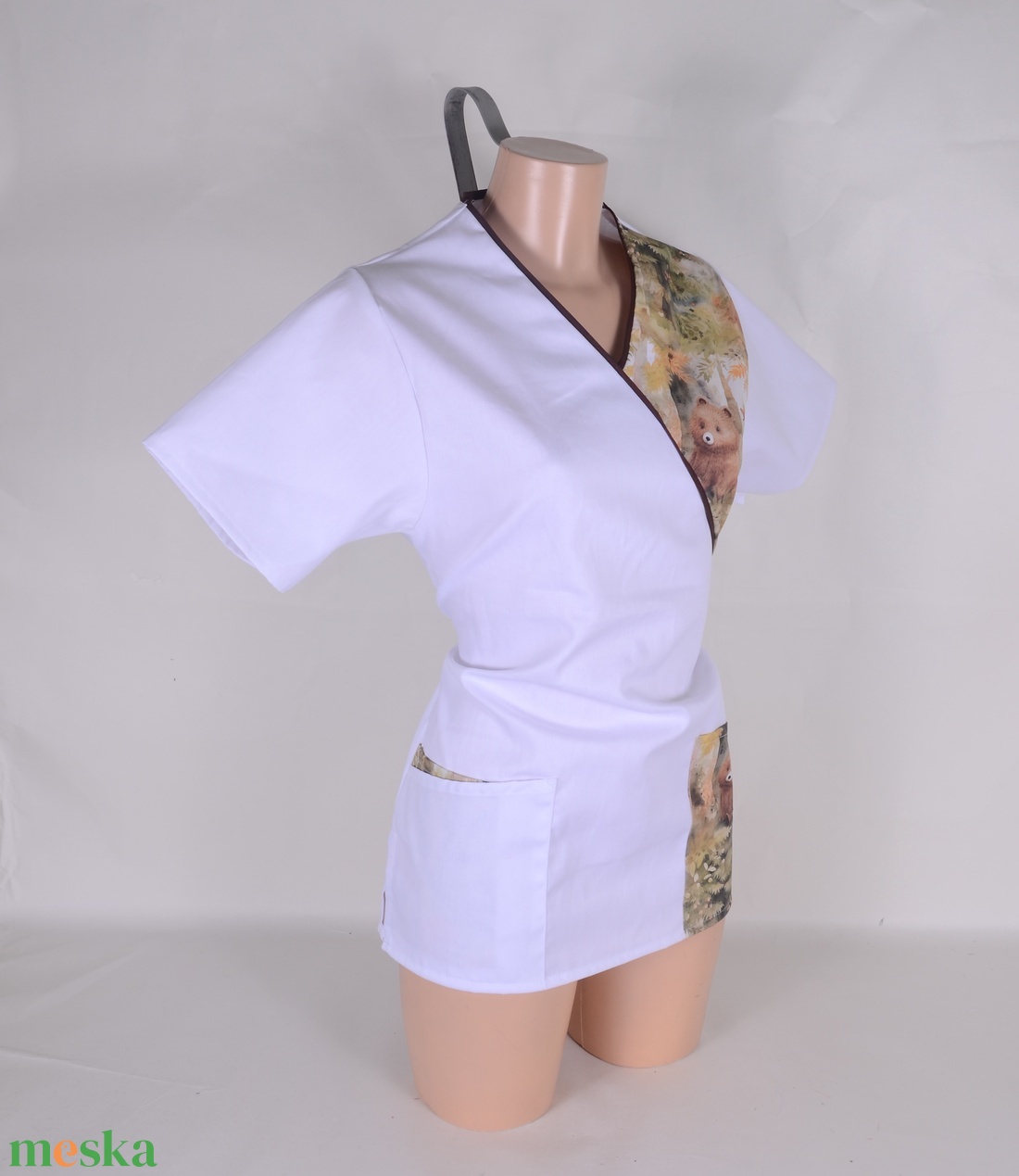 Medve egészségügyi/óvónői/szépségipari munkaruha tunika és/vagy nadrág - ruha & divat - munkaruha - Meska.hu