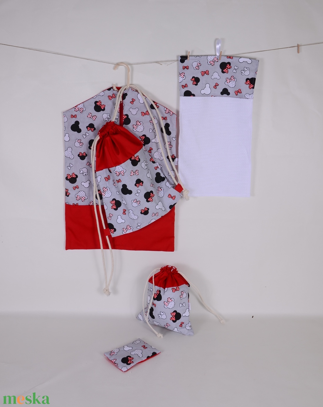Minnie piros Ovis zsák szett - játék & sport - ovis felszerelés - ovis zsák - Meska.hu
