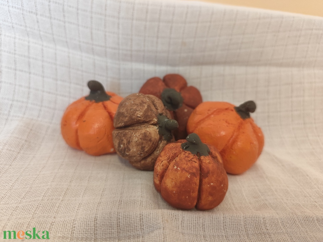 Kis mű dísztökök dekoráció  - otthon & életmód - dekoráció - halloween - halloweeni tök - Meska.hu Kis mű dísztökök dekoráció  - otthon & életmód - dekoráció - halloween - halloweeni tök - Meska.hu