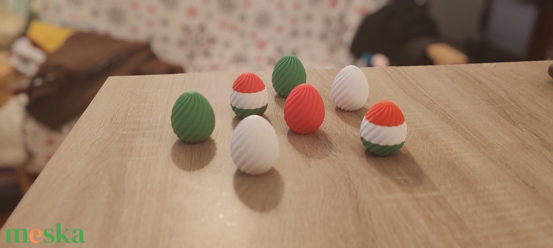 Húsvéti tojások Nemzeti színben - ünnepi díszek, dekorációk - húsvéti díszek és dekorációk - húsvéti tojásfadíszek - Meska.hu