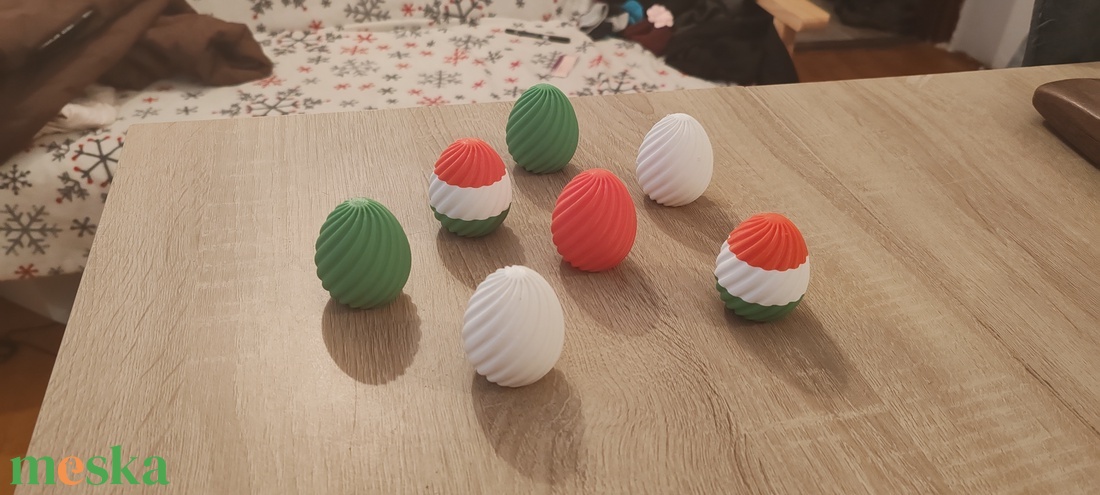 Húsvéti tojások Nemzeti színben - ünnepi díszek, dekorációk - húsvéti díszek és dekorációk - húsvéti tojásfadíszek - Meska.hu