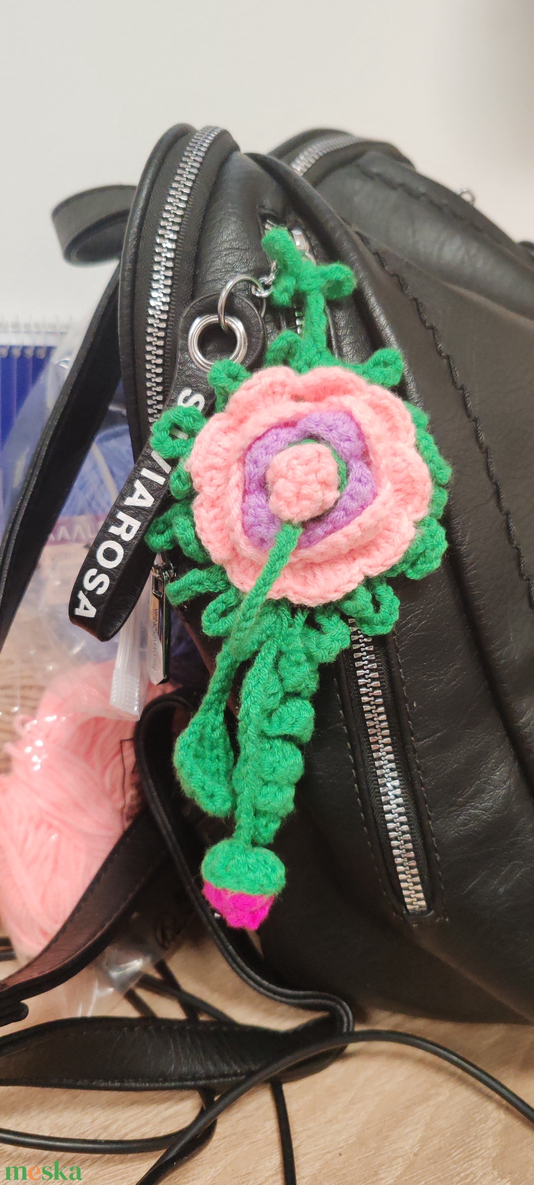 Horgolt t�skad�sz cser�lhető vir�ggal - otthon & életmód - dekoráció - dísztárgy - Meska.hu