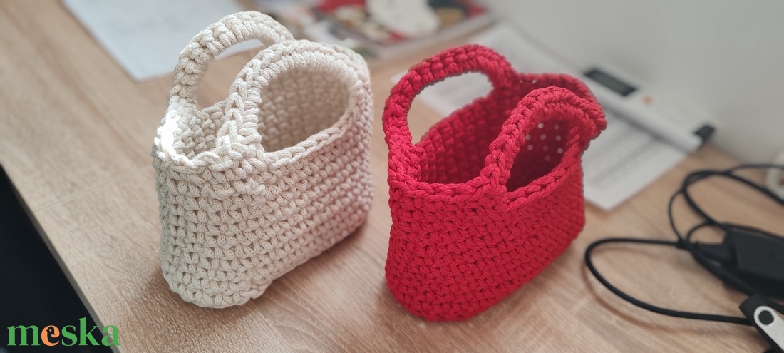 Horgolt kézi táska Piros - táska & tok - kézitáska & válltáska - kézitáska - Meska.hu