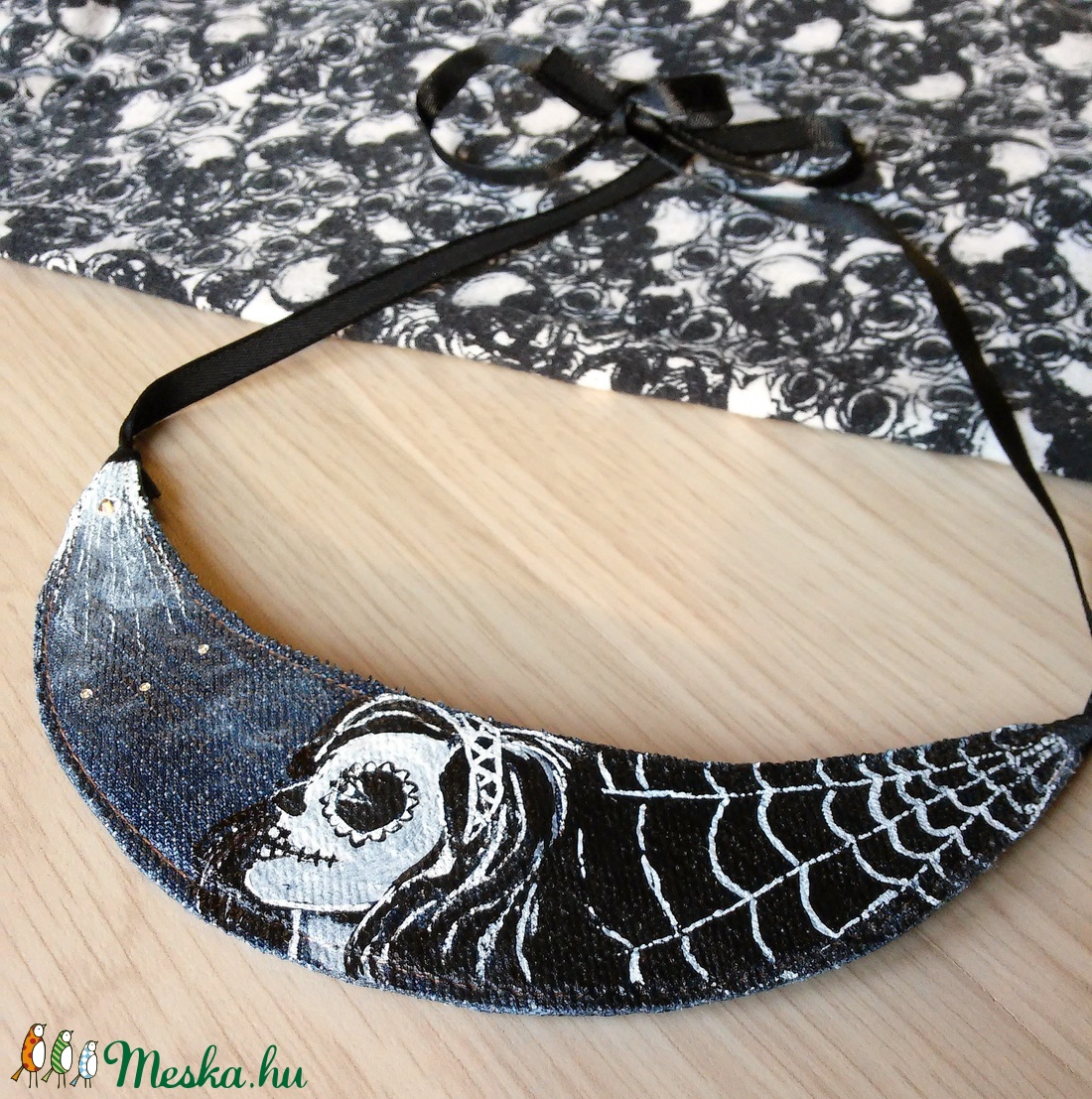Halloween nyaklánc - mexikói koponya - calaveras mintával -  - Meska.hu