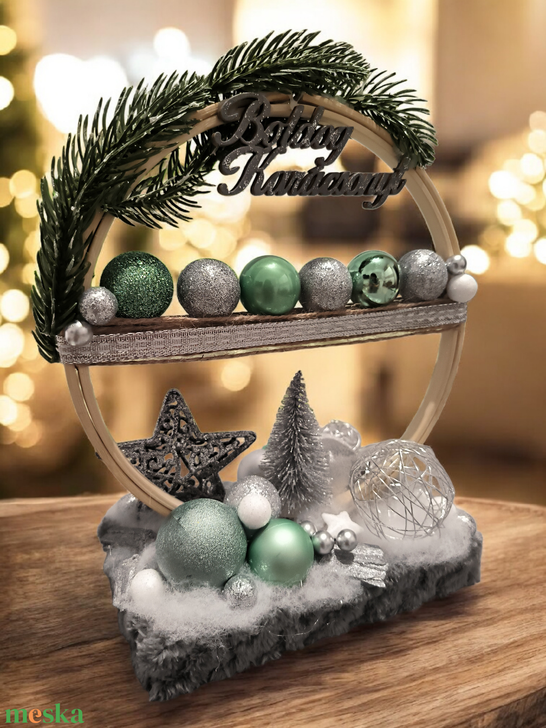 Karácsonyi asztali dekoráció (ezüst-zöld színben) - karácsony - karácsonyi lakásdekoráció - ünnepi asztaldekoráció - Meska.hu