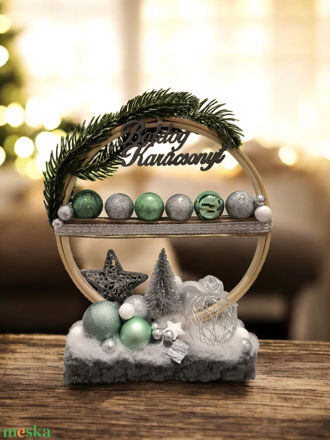 Karácsonyi asztali dekoráció (ezüst-zöld színben) - karácsony - karácsonyi lakásdekoráció - ünnepi asztaldekoráció - Meska.hu
