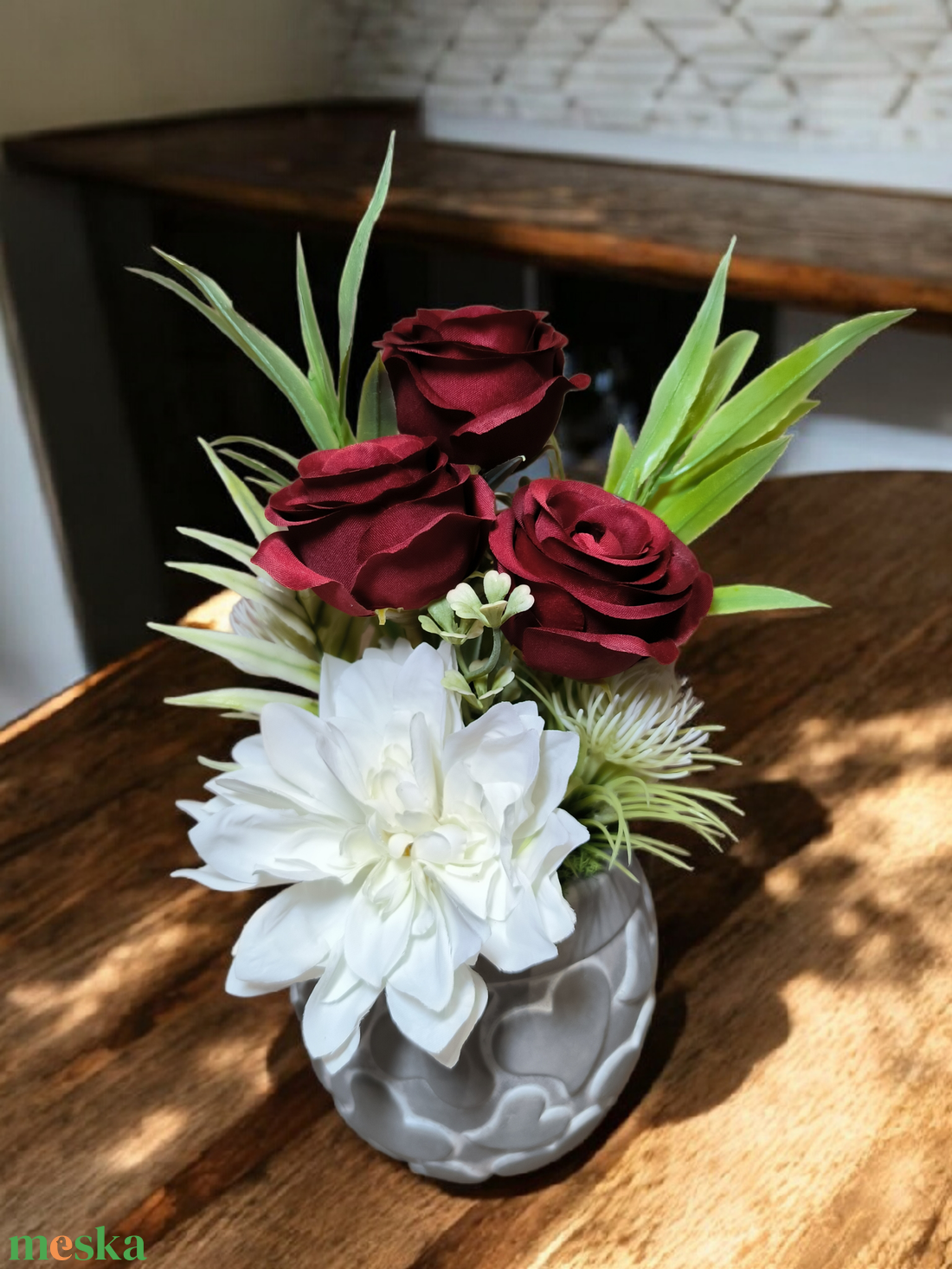 Elegáns romantikus asztaldísz rózsával - otthon & életmód - virágdekoráció - virágdíszek - asztali virágdísz - Meska.hu