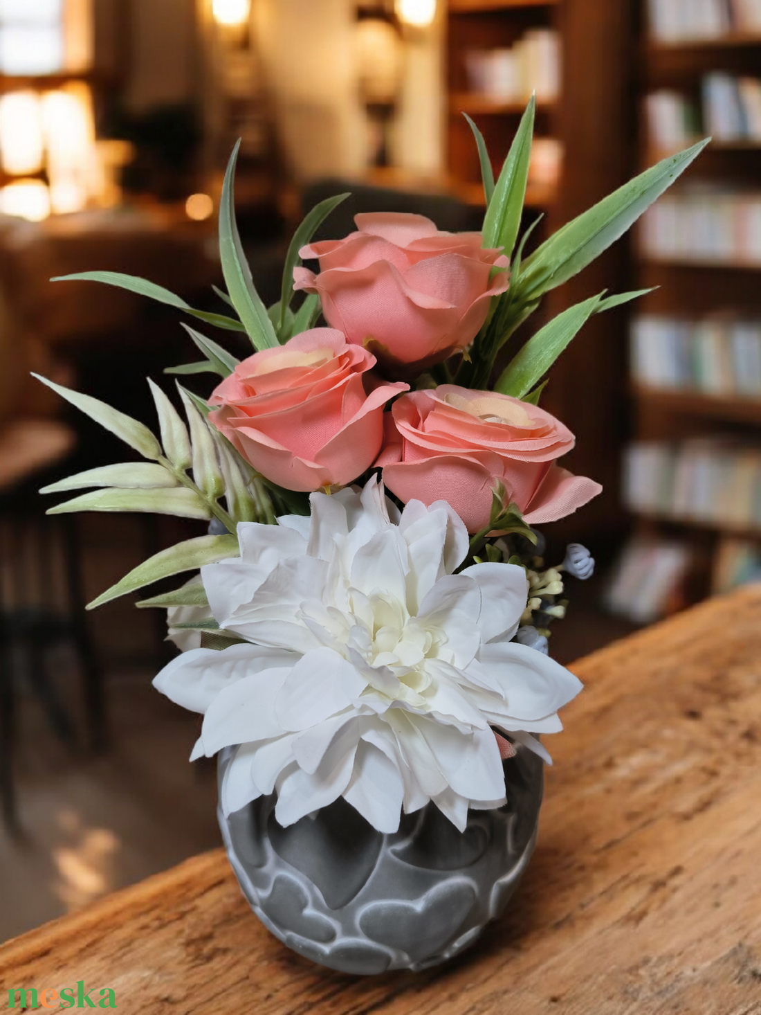 Elegáns romantikus asztaldísz rózsával - otthon & életmód - virágdekoráció - virágdíszek - asztali virágdísz - Meska.hu