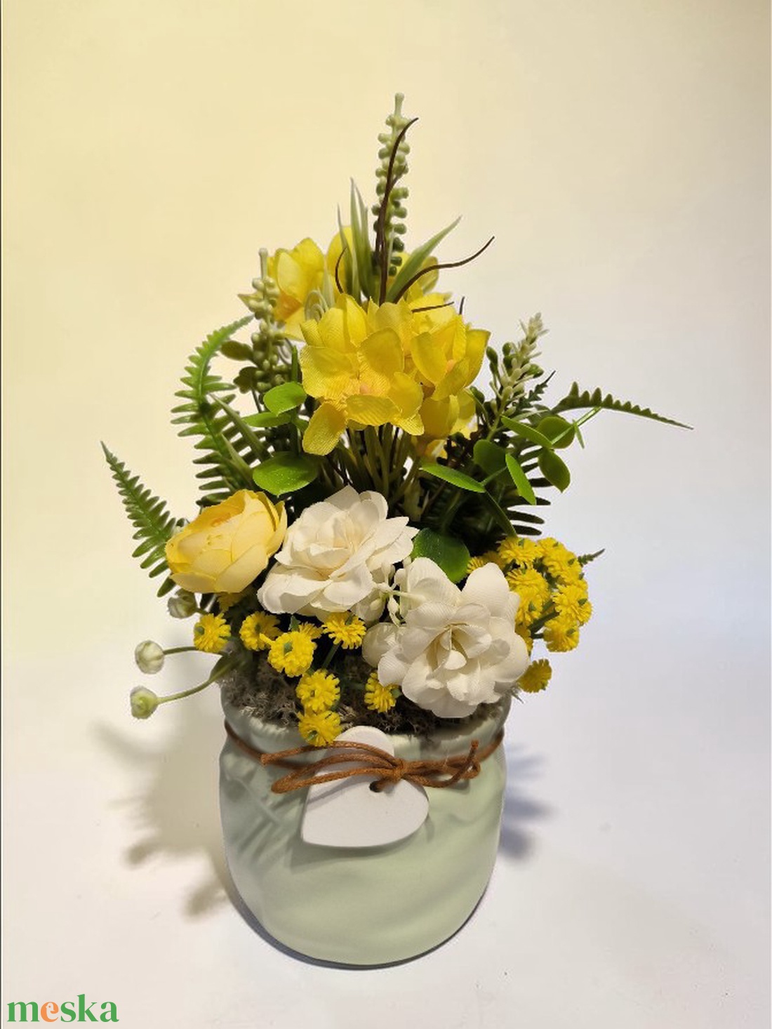 Egy csipet sárga tavaszi asztaldísz - otthon & életmód - virágdekoráció - virágdíszek - asztali virágdísz - Meska.hu