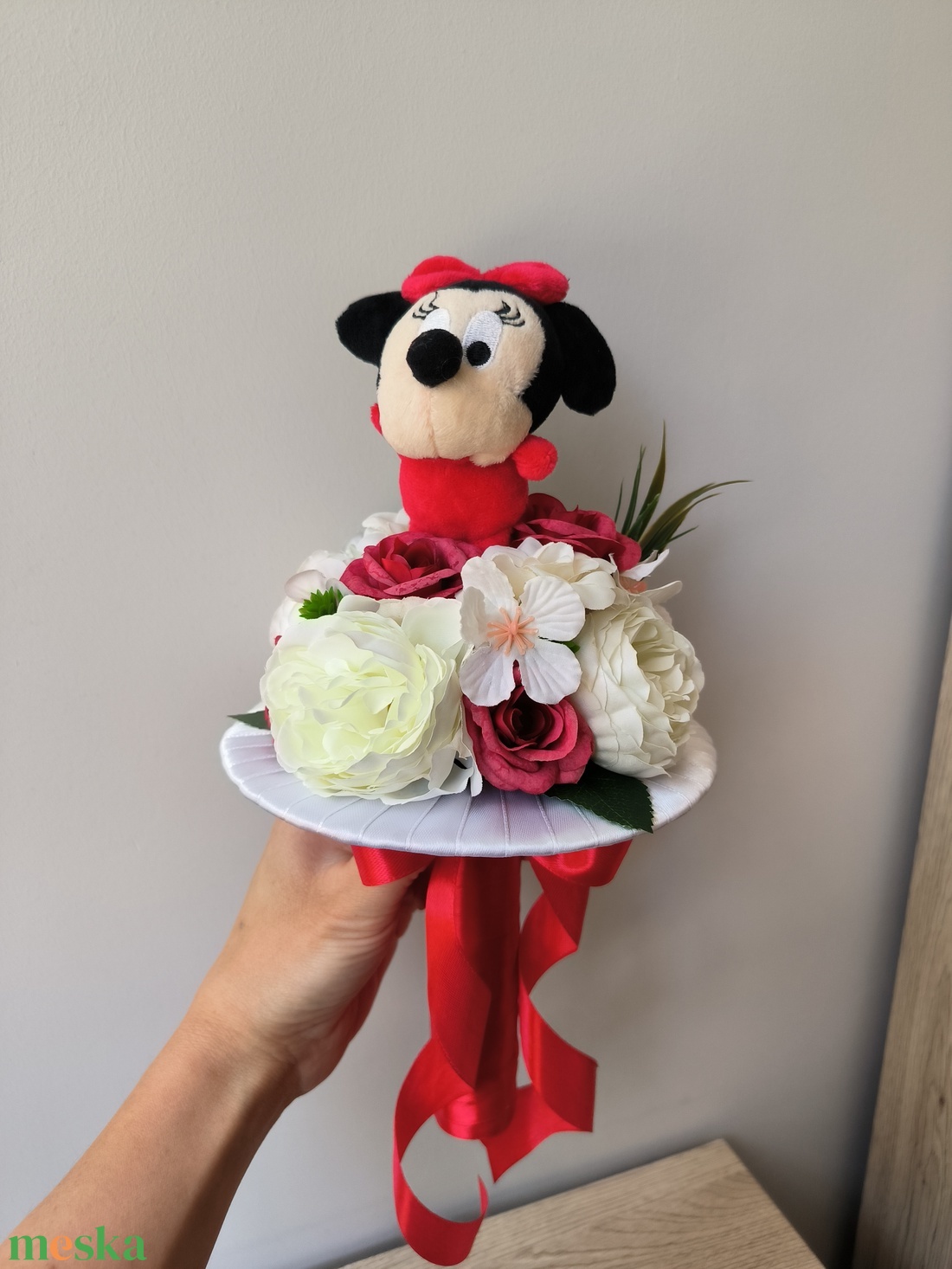 Virágcsokor Minnie-vel  - otthon & életmód - virágdekoráció - virágok - virágcsokor - Meska.hu