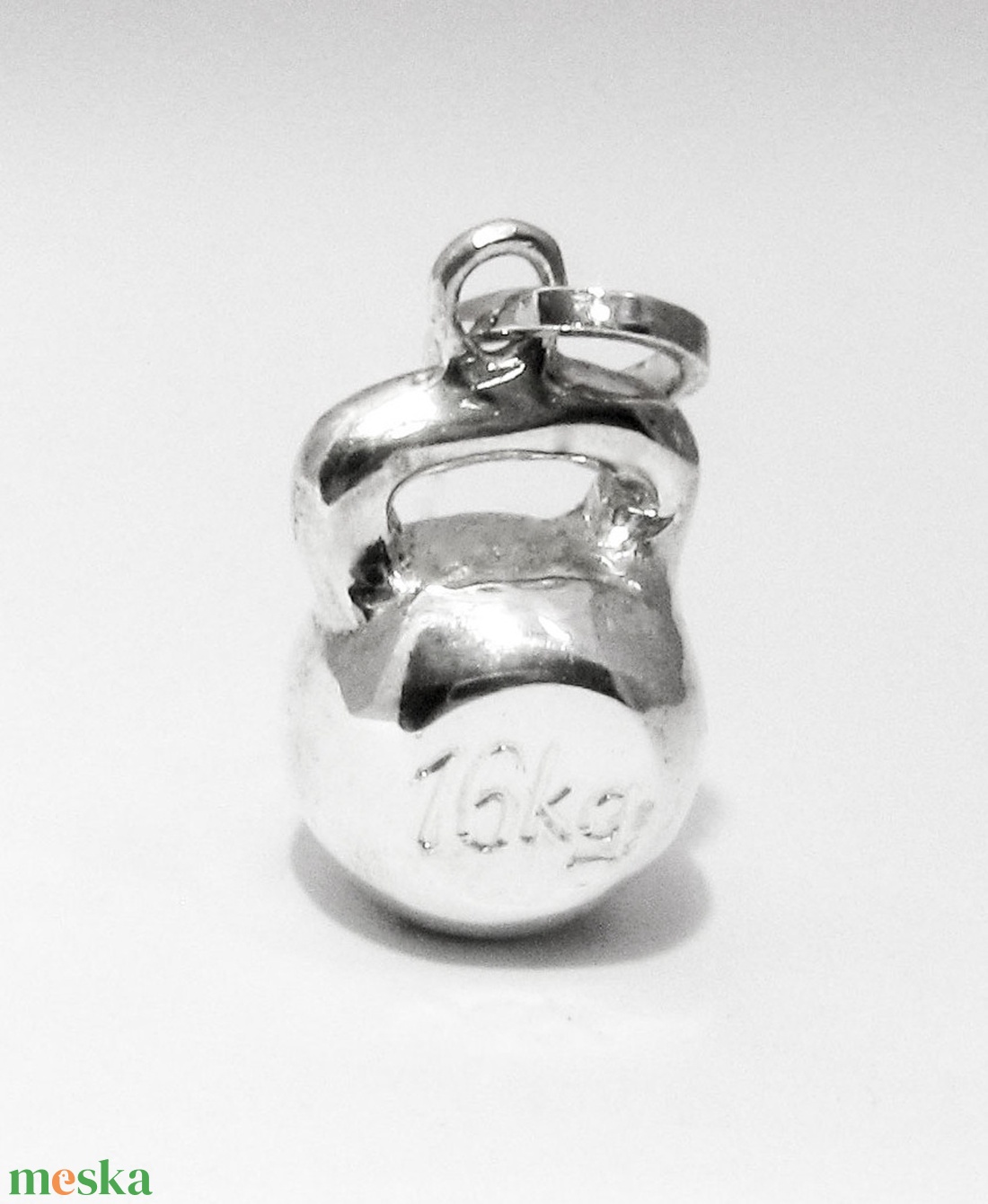 Ezüst kettle bell kulcstartó / medál - táska & tok - kulcstartó & táskadísz - kulcstartó - Meska.hu