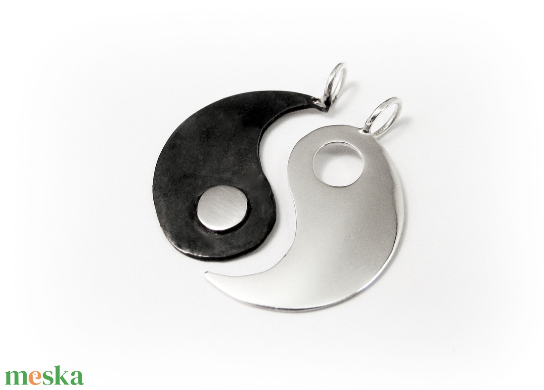 Ezüst yin-yang páros medál - ékszer - nyaklánc - medál - Meska.hu Ezüst yin-yang páros medál - ékszer - nyaklánc - medál - Meska.hu