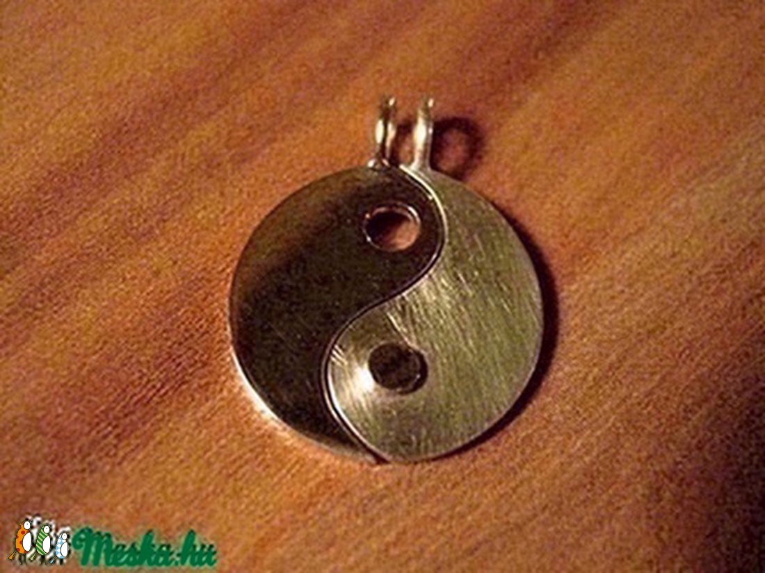 Ezüst yin-yang medál 1 darabban - vésve -  - Meska.hu