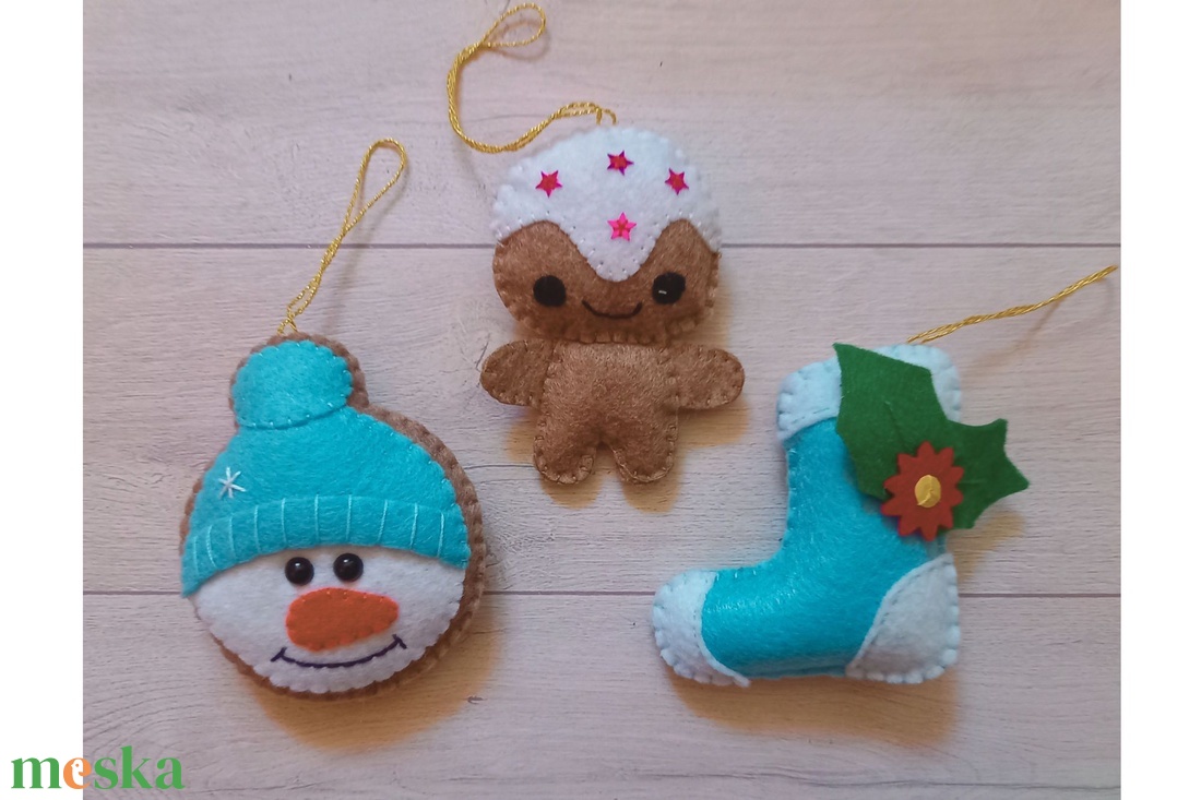 Karácsonyi díszek - csizma, hóember és mézeskalács figura - karácsony - karácsonyi lakásdekoráció - karácsonyfadíszek - Meska.hu Karácsonyi díszek - csizma, hóember és mézeskalács figura - karácsony - karácsonyi lakásdekoráció - karácsonyfadíszek - Meska.hu