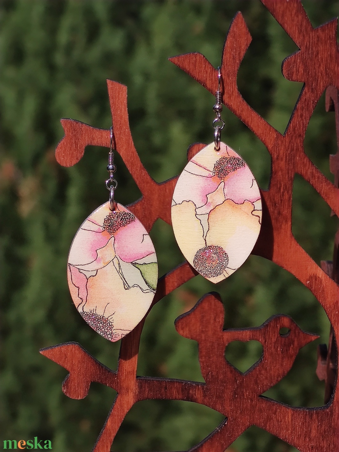 Nyári pink decoupage fa fülbevaló - ékszer - fülbevaló - lógó csepp fülbevaló - Meska.hu Nyári pink decoupage fa fülbevaló - ékszer - fülbevaló - lógó csepp fülbevaló - Meska.hu