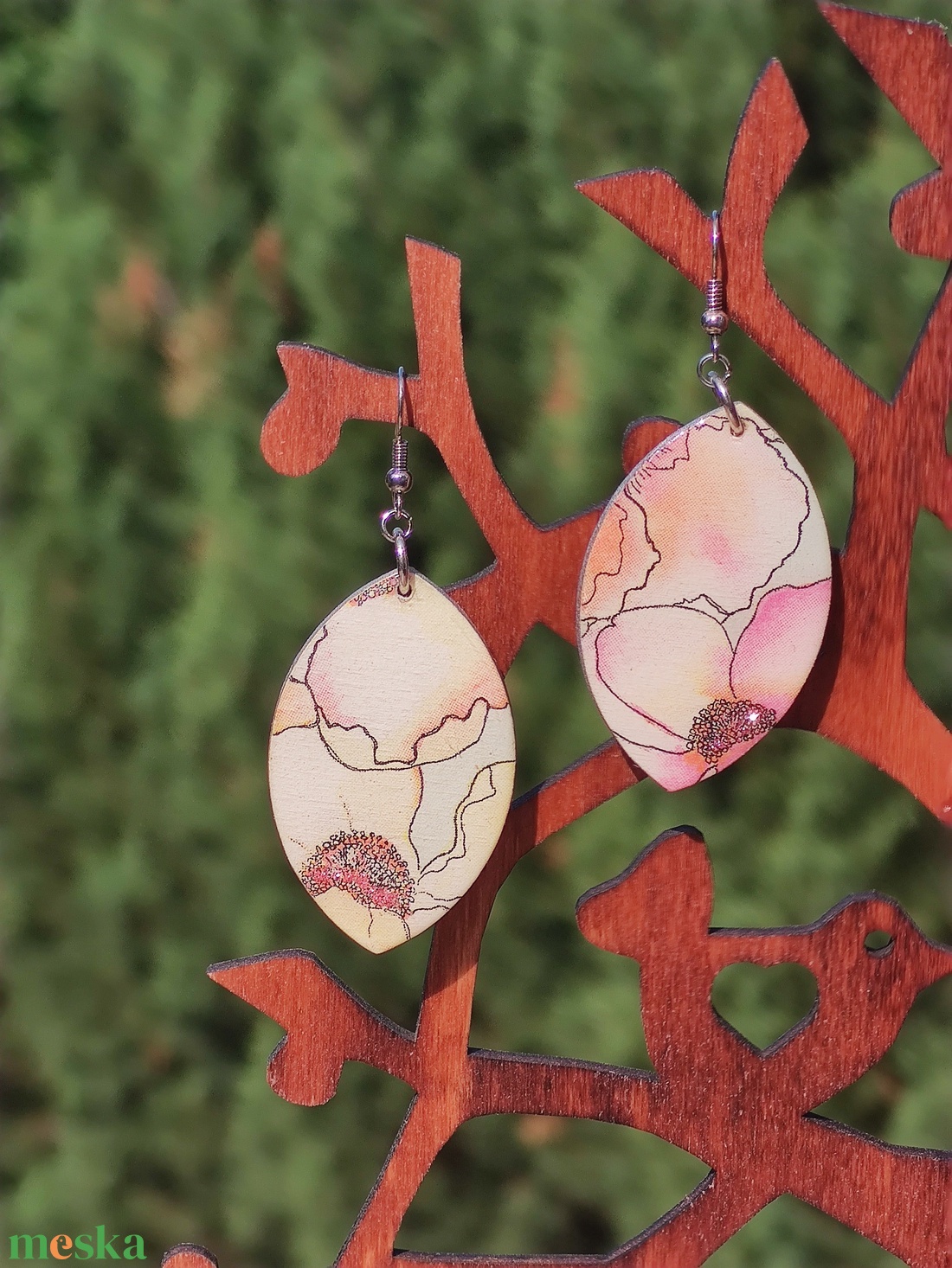Nyári pink decoupage fa fülbevaló - ékszer - fülbevaló - lógó csepp fülbevaló - Meska.hu Nyári pink decoupage fa fülbevaló - ékszer - fülbevaló - lógó csepp fülbevaló - Meska.hu