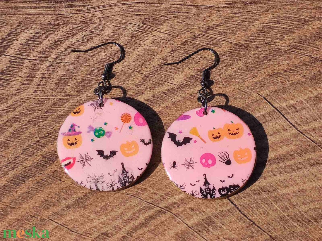 Halloween mintás fülbevaló  Pink fülbevaló - ékszer - fülbevaló - lógós kerek fülbevaló - Meska.hu