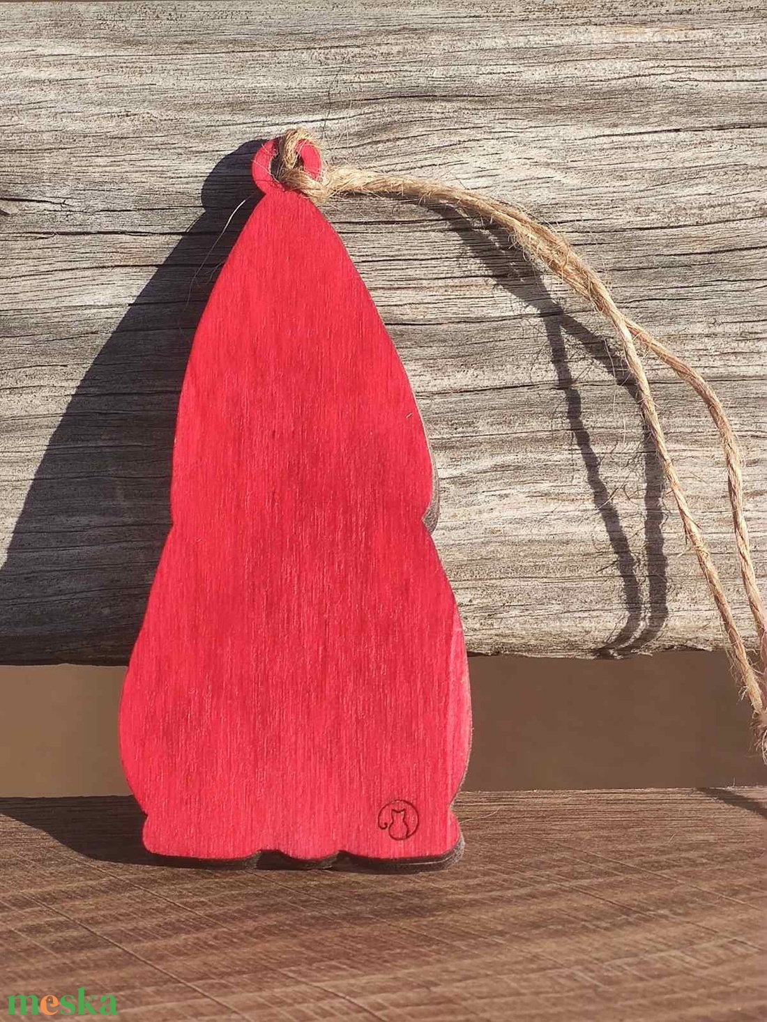 Manó karácsonyfadísz,  vagy Mikulásra - Vidám karácsonyi dísz fából - karácsony - karácsonyi lakásdekoráció - karácsonyi manók, figurák - Meska.hu