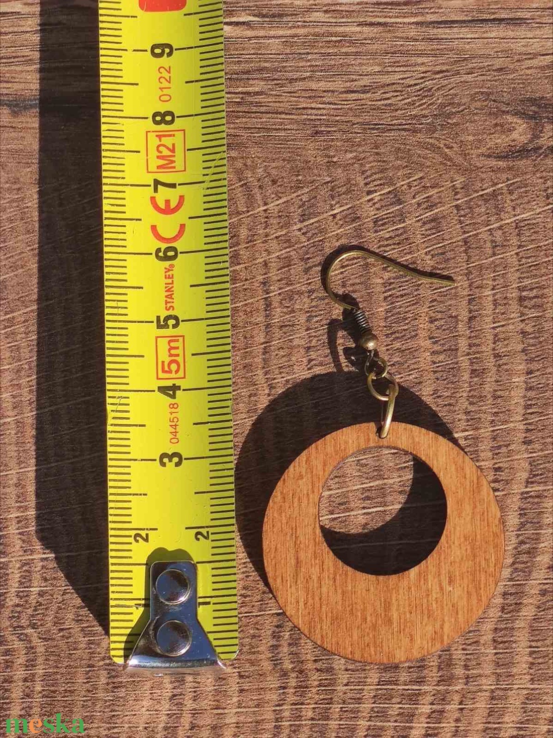 Fa fülbevaló Ginkgo mintával - ékszer - fülbevaló - lógós kerek fülbevaló - Meska.hu