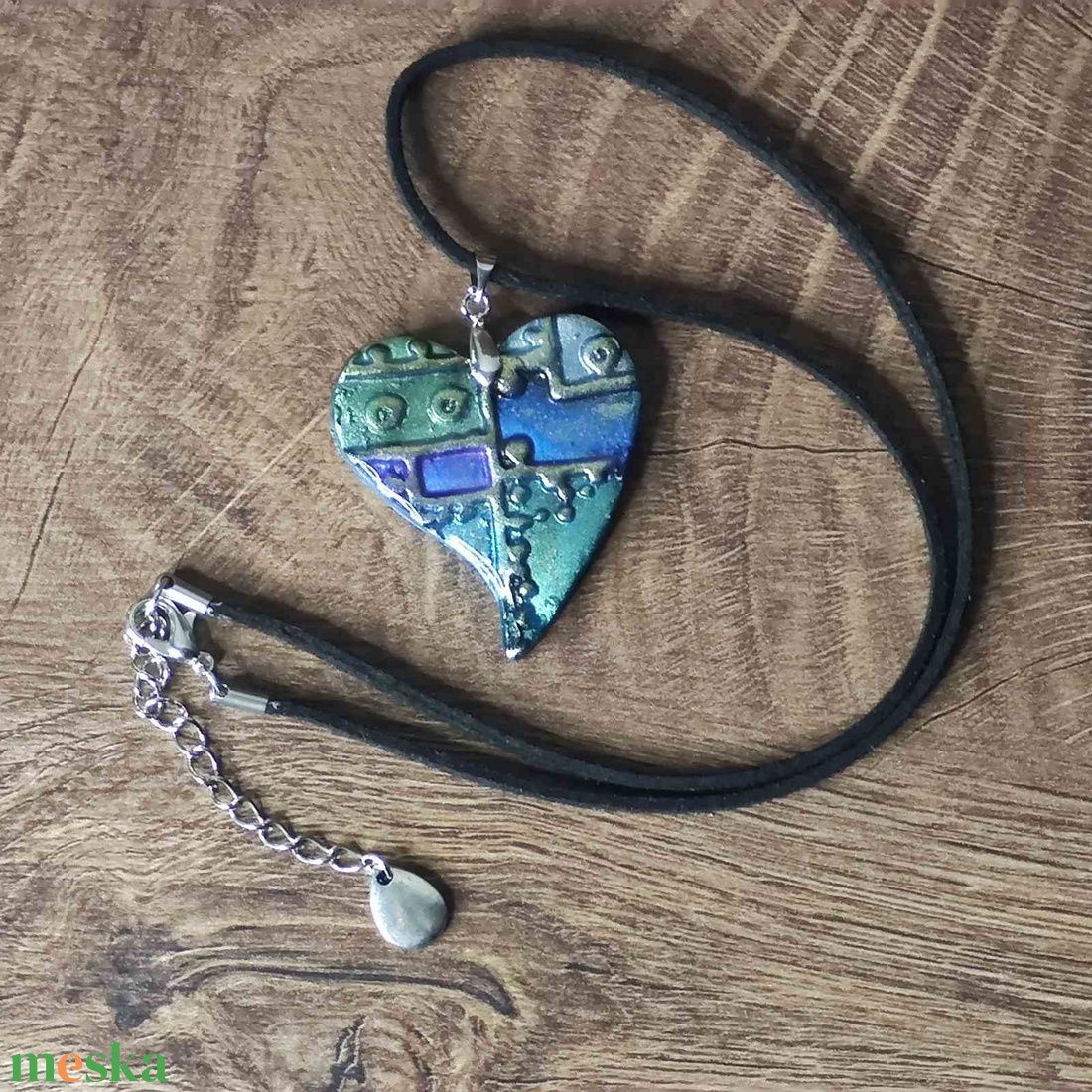 Szívörvény � kézzel készült nyaklánc süthető gyurmából - ékszer - nyaklánc - medálos nyaklánc - Meska.hu