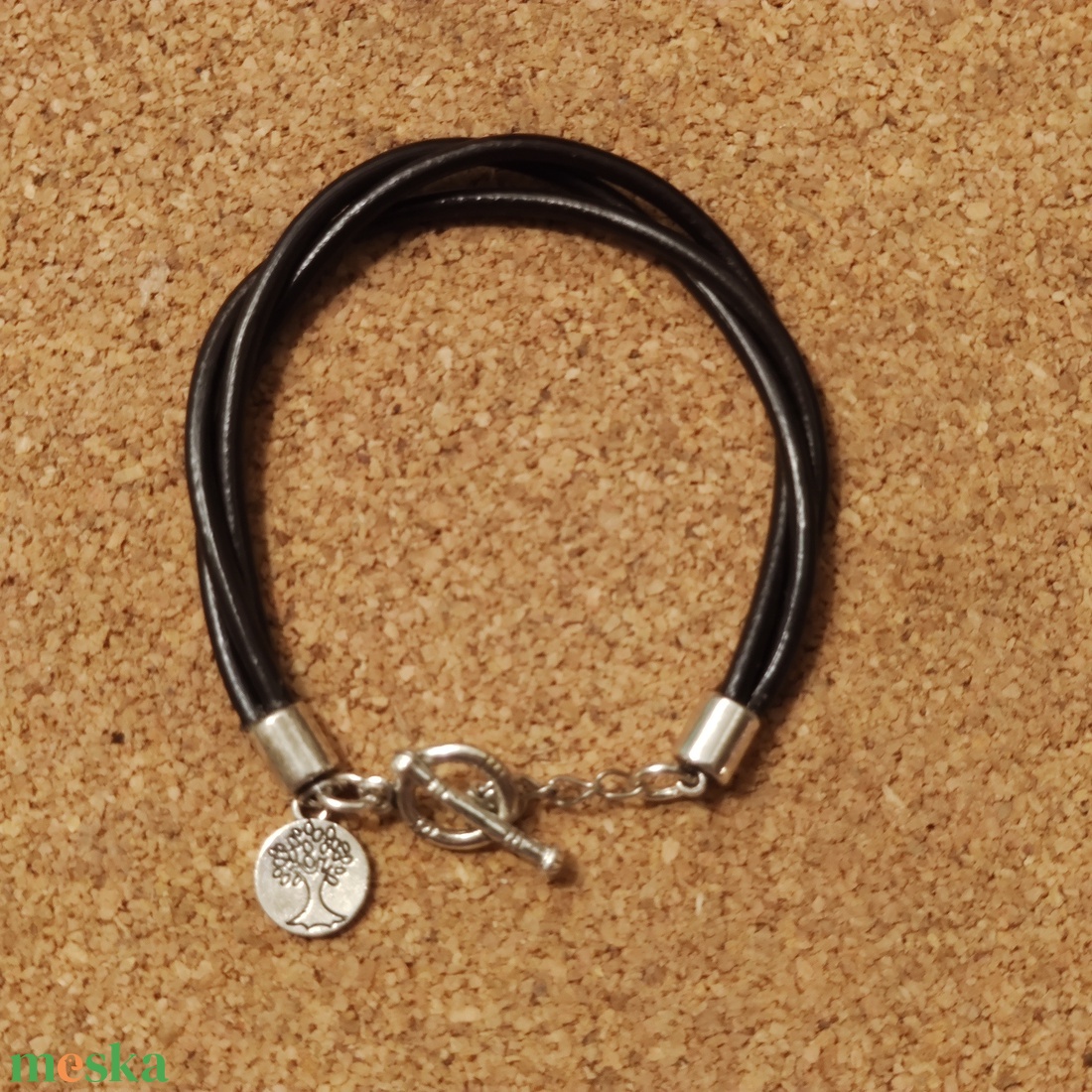 Bőr karkötő életfa függővel - ékszer - karkötő - karkötő medállal - Meska.hu