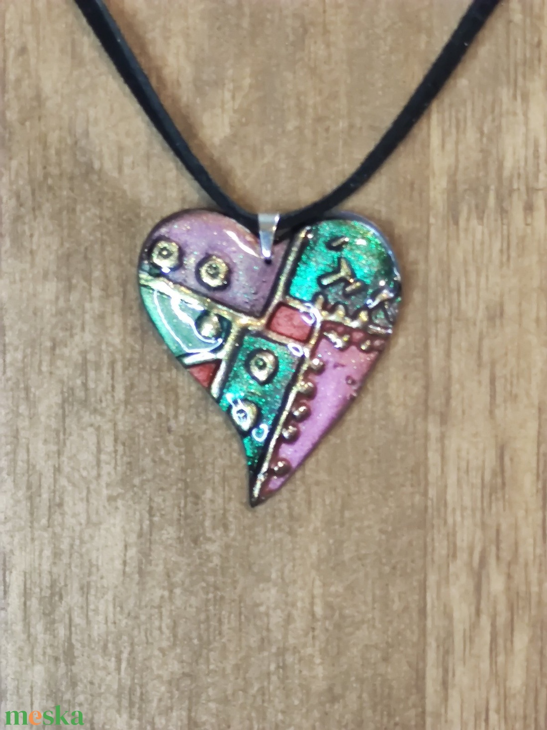 Szívörvény � kézzel készült nyaklánc süthető gyurmából - ékszer - nyaklánc - medálos nyaklánc - Meska.hu