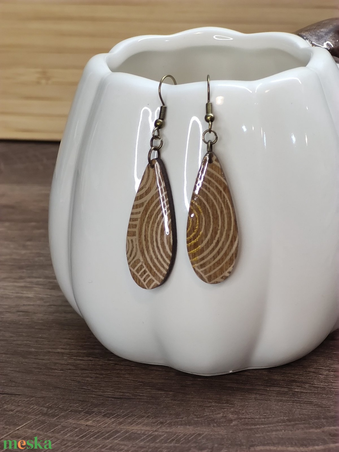 Mintás fülbevaló � festett fa fülbevaló - ékszer - fülbevaló - lógó csepp fülbevaló - Meska.hu