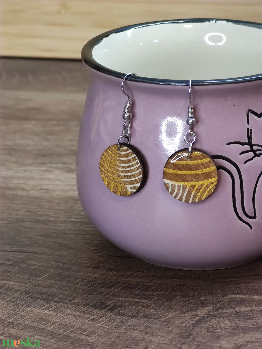 Mintás fülbevaló � festett fa fülbevaló - ékszer - fülbevaló - lógó csepp fülbevaló - Meska.hu