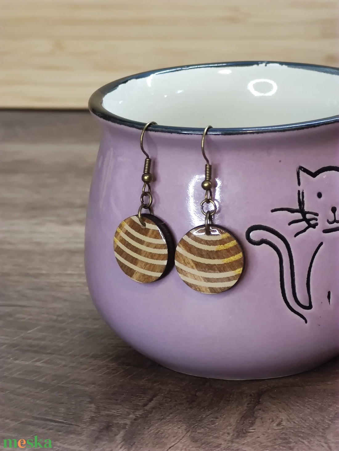 Mintás fülbevaló � festett fa fülbevaló - ékszer - fülbevaló - lógó csepp fülbevaló - Meska.hu