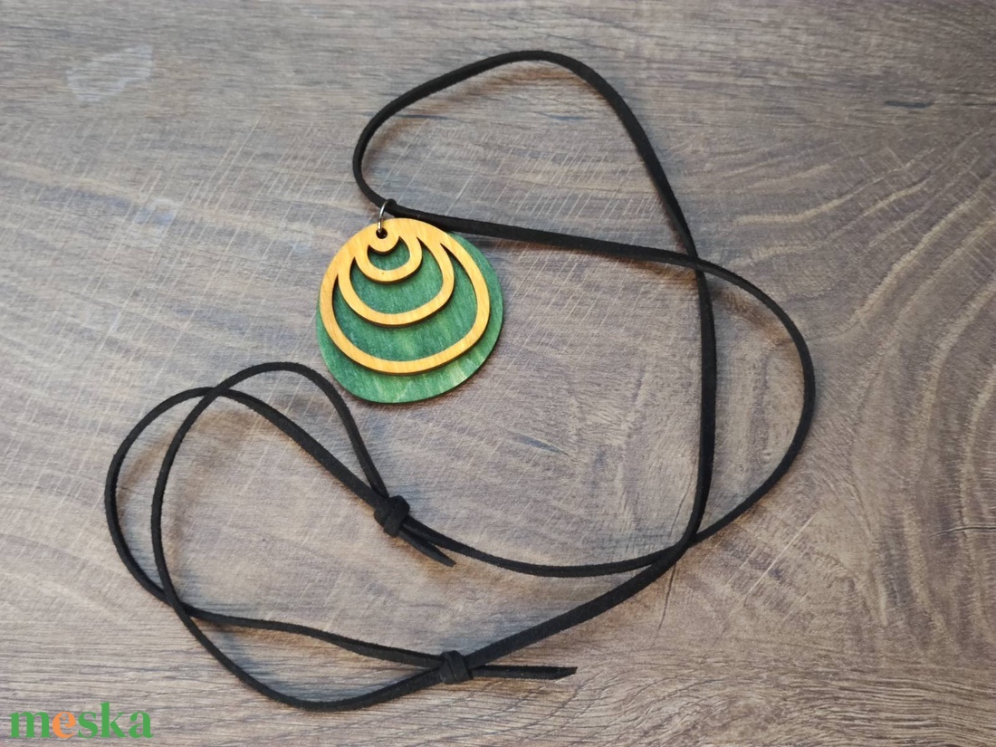 Kétszínű kétrétegű nyaklánc állítható hosszúsággal - zöld+sárga - ékszer - nyaklánc - medálos nyaklánc - Meska.hu