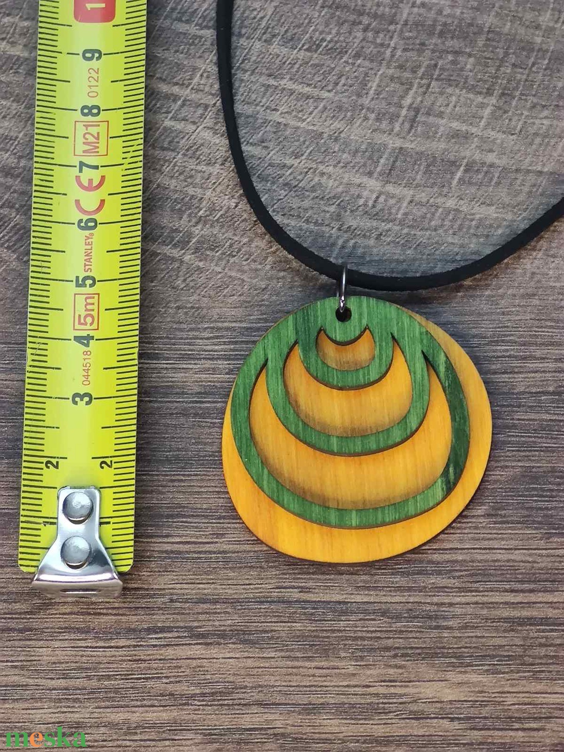 Kétszínű kétrétegű nyaklánc állítható hosszúsággal - sárga+zöld - ékszer - nyaklánc - medálos nyaklánc - Meska.hu