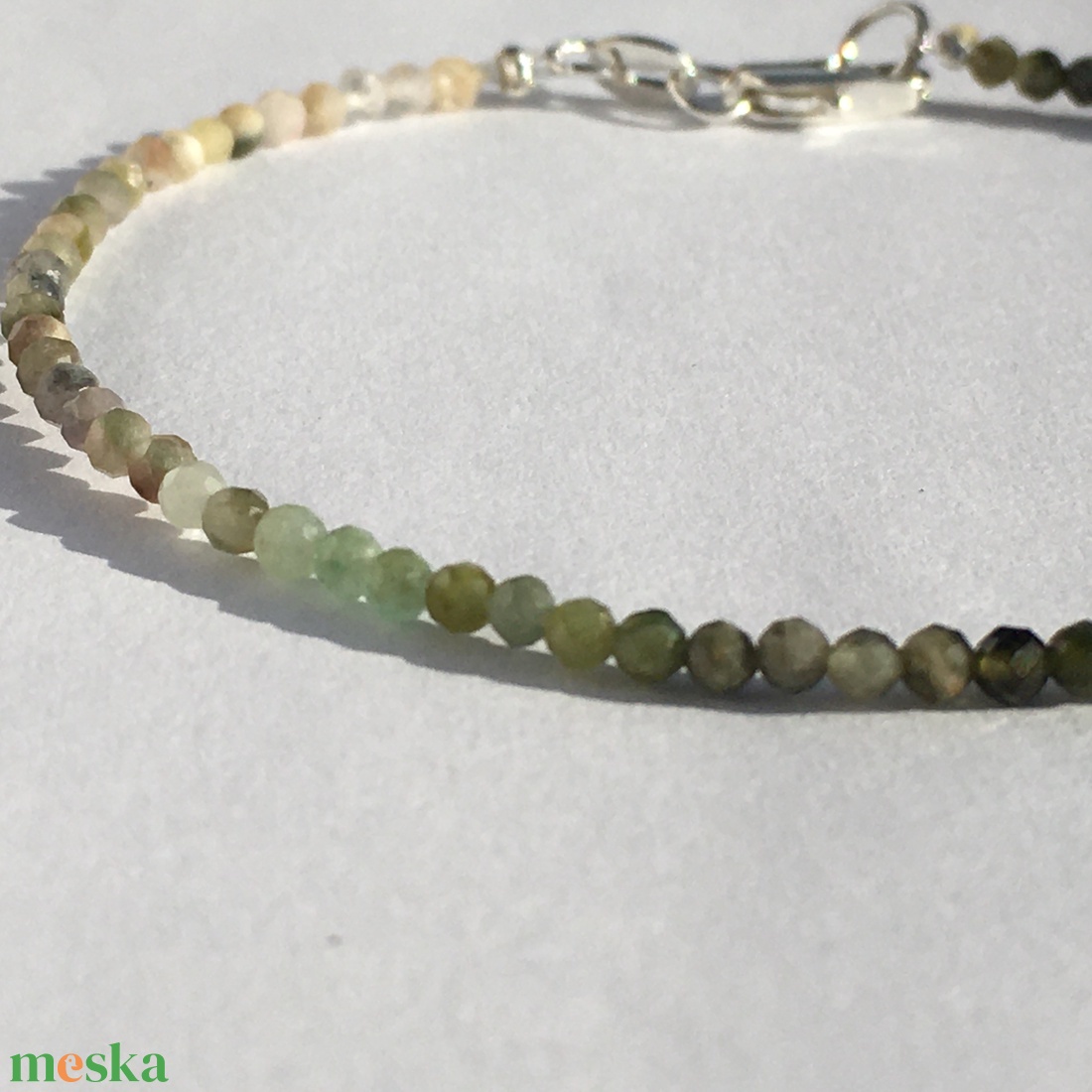  Önmegvalósítást segítő Turmalin minimál karkötő 1 - ékszer - karkötő - bogyós karkötő - Meska.hu