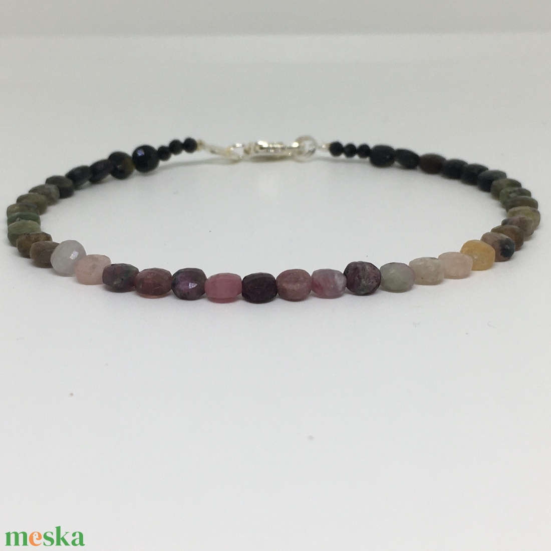  nyersTurmalin multicolor minimál karkötő  - ékszer - karkötő - bogyós karkötő - Meska.hu