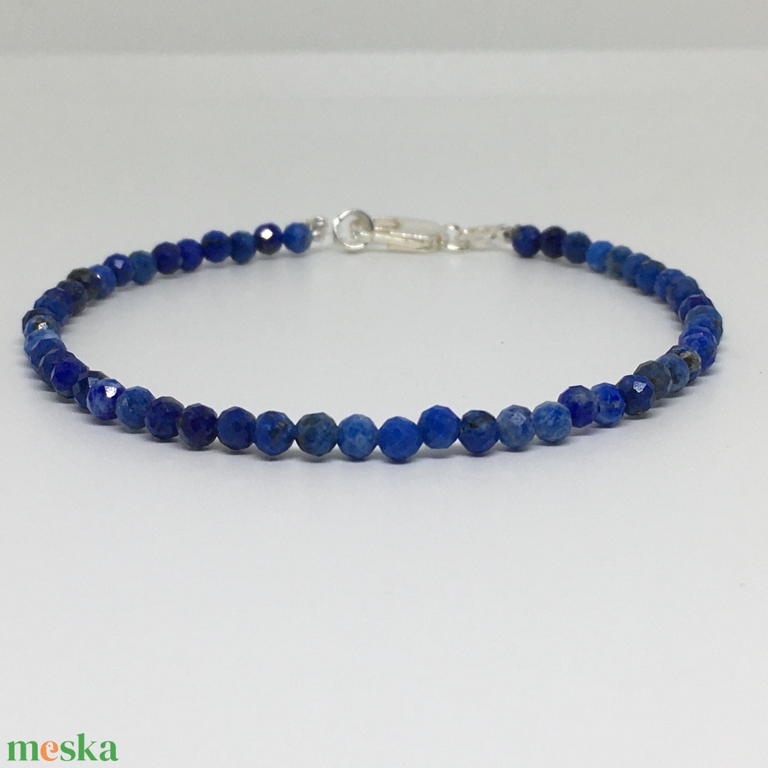 Idegnyugtató Lapis lazuli karkötő - ékszer - karkötő - karkötő medállal - Meska.hu Idegnyugtató Lapis lazuli karkötő - ékszer - karkötő - karkötő medállal - Meska.hu