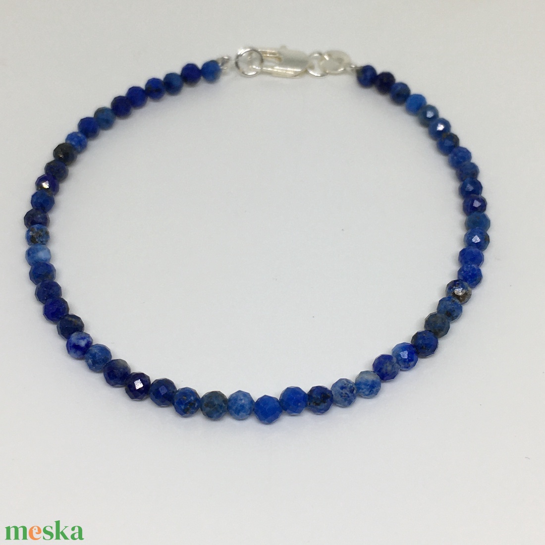 Idegnyugtató Lapis lazuli karkötő - ékszer - karkötő - karkötő medállal - Meska.hu Idegnyugtató Lapis lazuli karkötő - ékszer - karkötő - karkötő medállal - Meska.hu