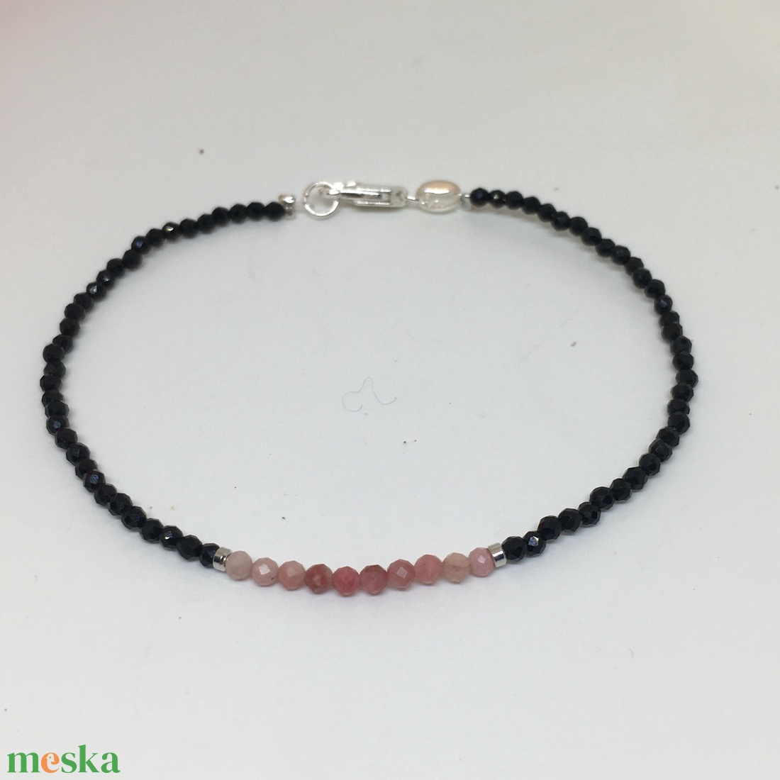  Rodokrozit- Spinell minimál karkötő - ékszer - karkötő - gyöngyös karkötő - Meska.hu