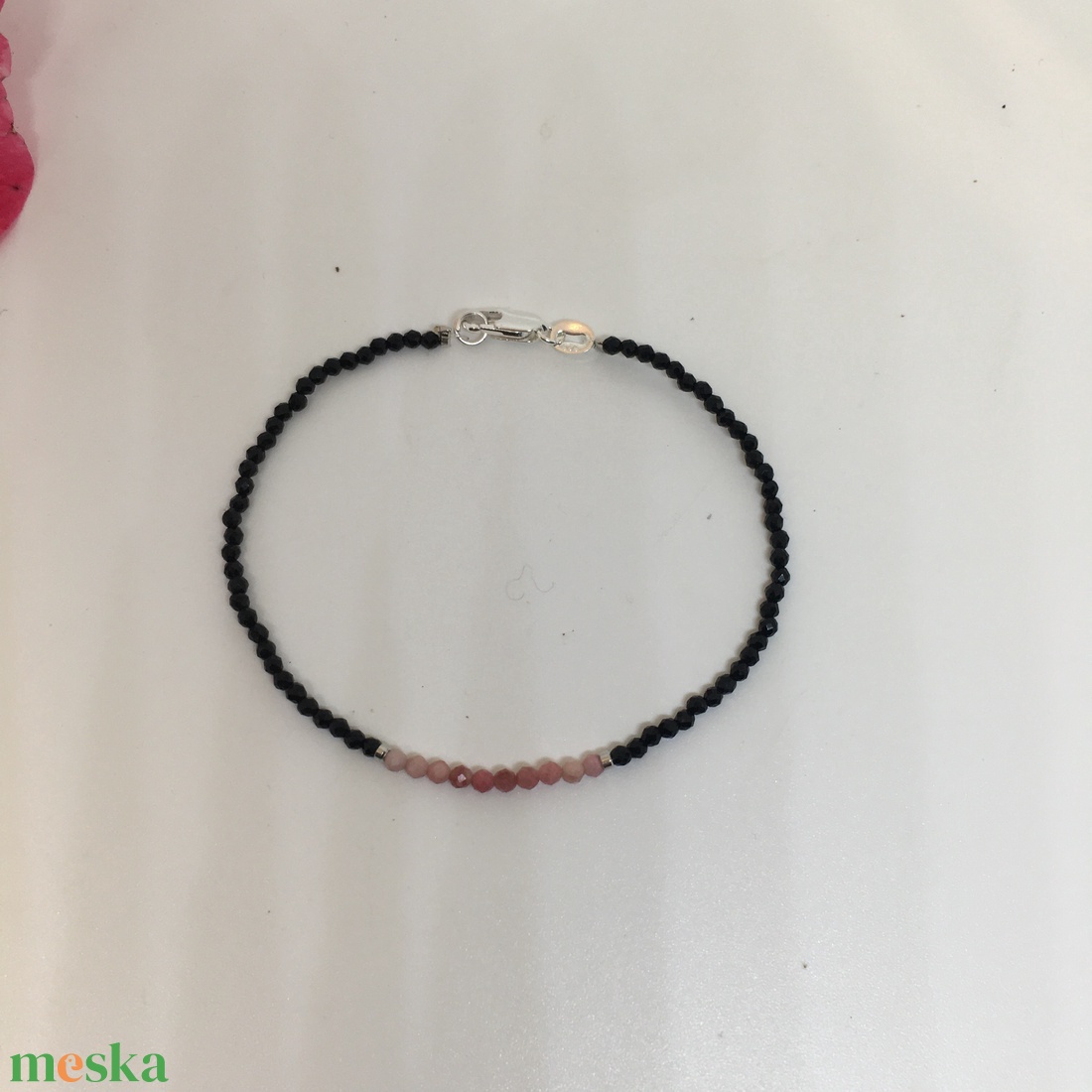  Rodokrozit- Spinell minimál karkötő - ékszer - karkötő - gyöngyös karkötő - Meska.hu