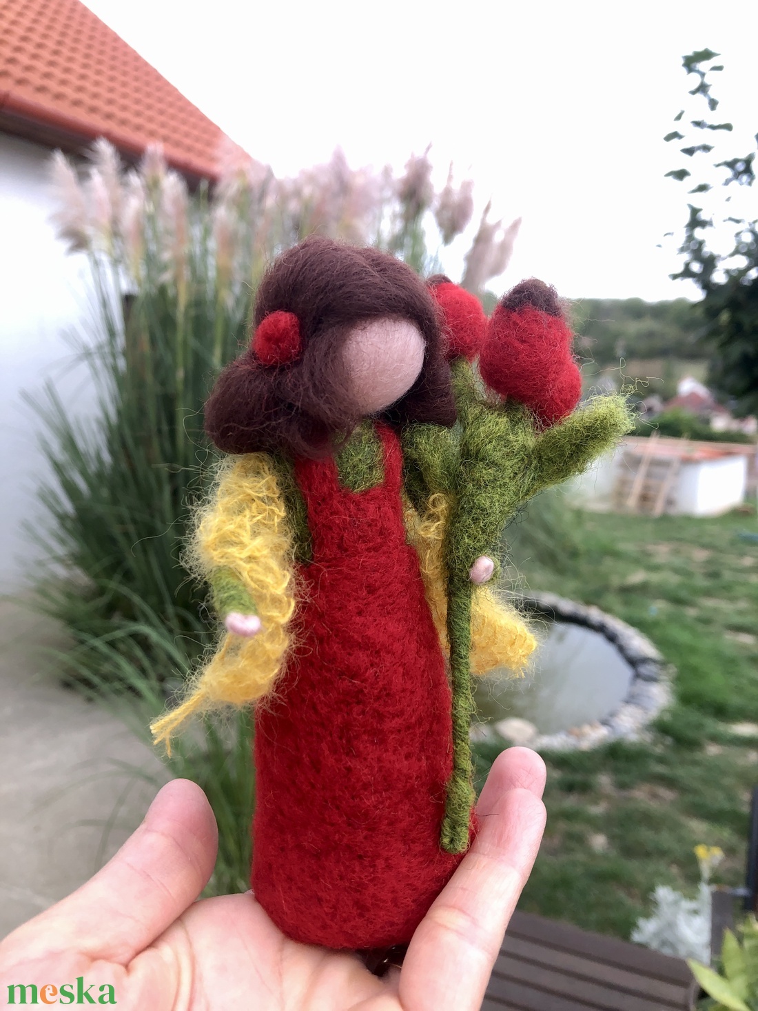 Tűnemezelt Csipkebogyóka  - művészet - textilkép - nemezelt - Meska.hu Tűnemezelt Csipkebogyóka  - művészet - textilkép - nemezelt - Meska.hu