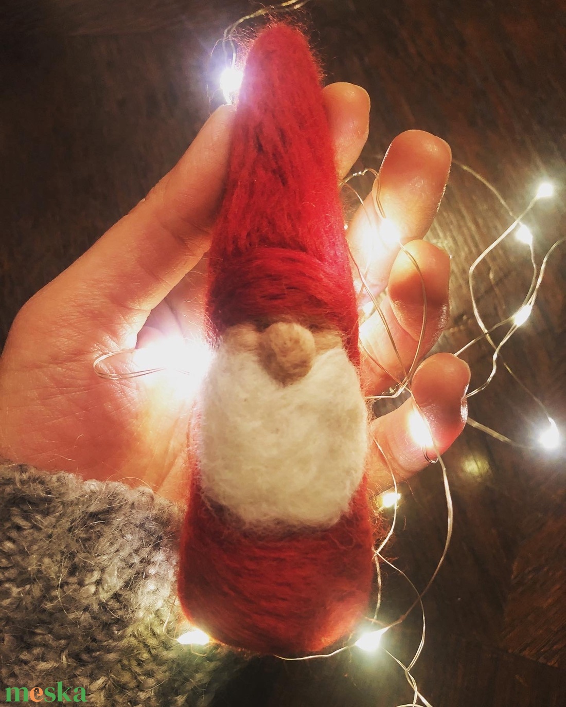 Tűnemezelt gyapjú Mikulás - játék & sport - készségfejlesztő és logikai játék - montessori szivárvány, waldorf játékok - Meska.hu