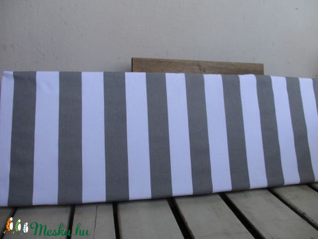 Fekete-fehér szivacspárna padra -  - Meska.hu