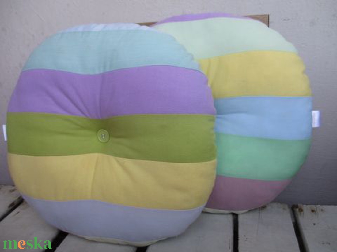 Kerek pasztell ülőpárna - otthon & életmód - lakástextil - párna & párnahuzat - Meska.hu Kerek pasztell ülőpárna - otthon & életmód - lakástextil - párna & párnahuzat - Meska.hu