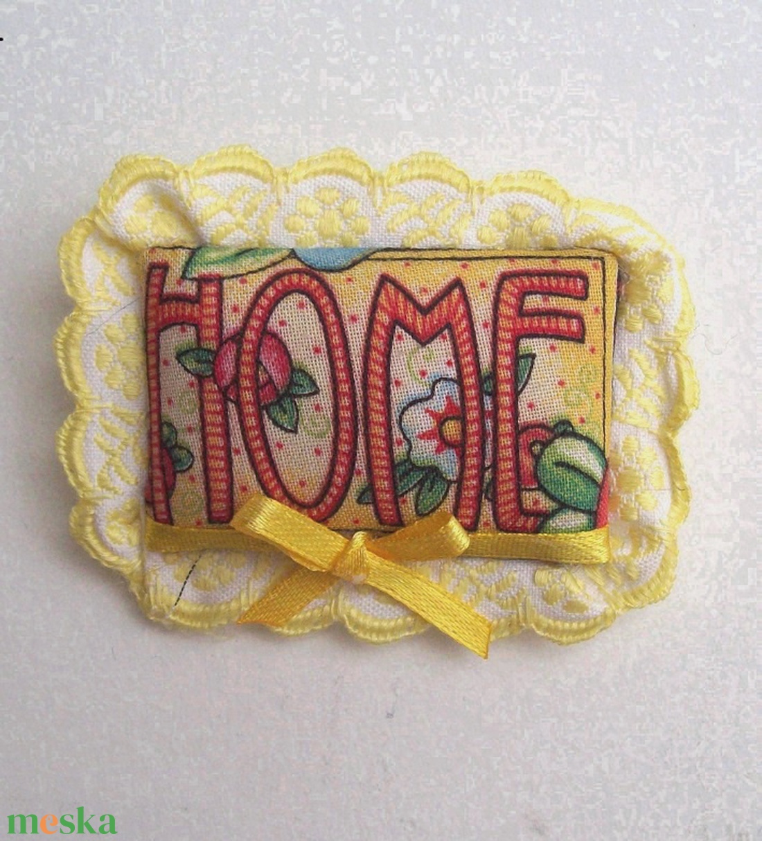 Home kitűző - ékszer - kitűző és bross - kitűző - Meska.hu Home kitűző - ékszer - kitűző és bross - kitűző - Meska.hu
