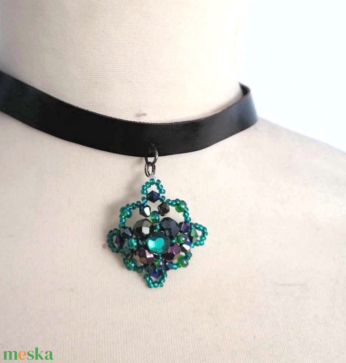 Zöld gyöngyös choker - ékszer - nyaklánc - medálos nyaklánc - Meska.hu Zöld gyöngyös choker - ékszer - nyaklánc - medálos nyaklánc - Meska.hu