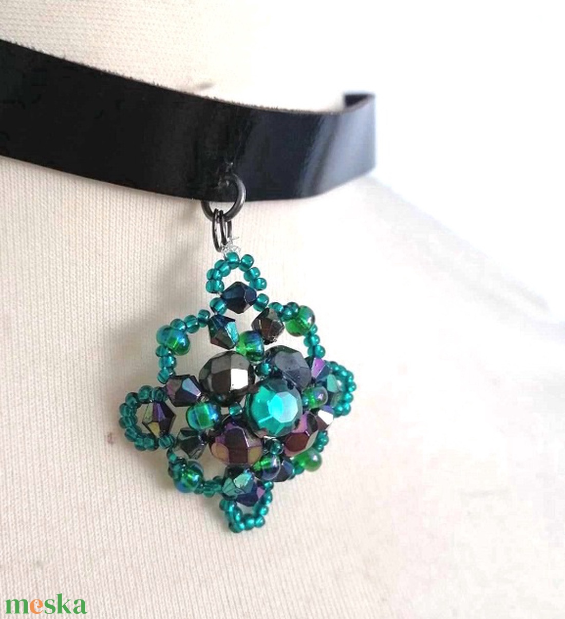 Zöld gyöngyös choker - ékszer - nyaklánc - medálos nyaklánc - Meska.hu Zöld gyöngyös choker - ékszer - nyaklánc - medálos nyaklánc - Meska.hu