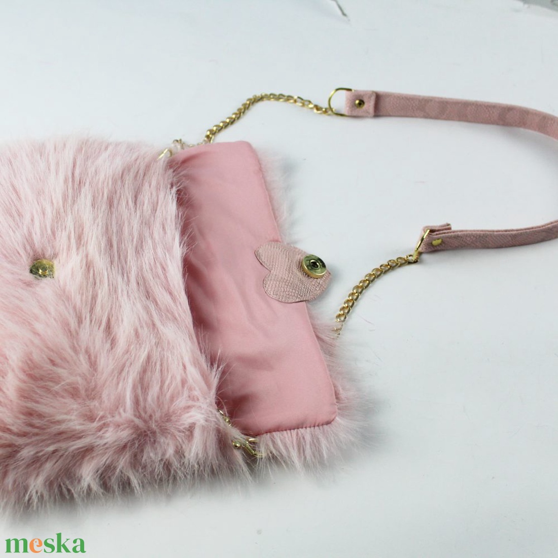 LOVE műszőrme táska - táska & tok - kézitáska & válltáska - alkalmi táska - Meska.hu