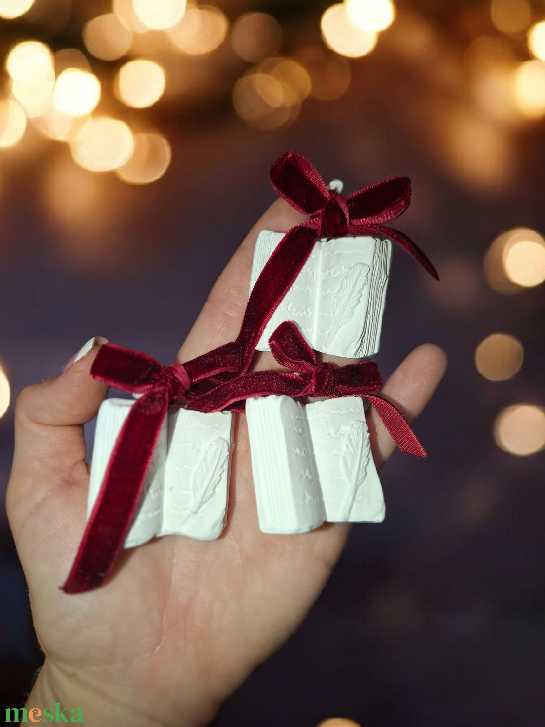 Könyv karácsonyfa dísz - karácsony - karácsonyi lakásdekoráció - karácsonyfadíszek - Meska.hu